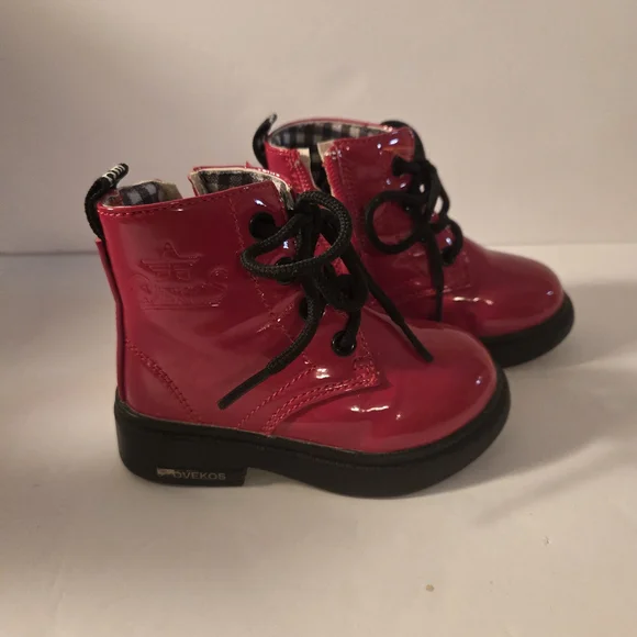 Kids Red Lace-Up Boots 6T - Picture 2 of 8
